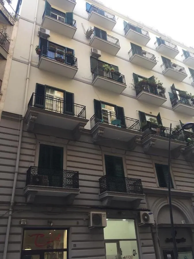 펜션 La Casa Di Noa Napoli In The Heart Of Vomero