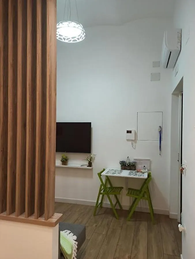 Holiday home La Casa Di Noa Napoli In The Heart Of Vomero Italy